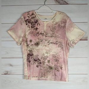Tape measure XL t-shirt woman’s pink/gold short sleeve 1/2 button down.